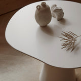 065 Bord Cloud Side Bord Højt Ø70 Soft White Mål H60 B70 D70 Bordplade: Malet Træ; Stel: Pulverlakeret stål