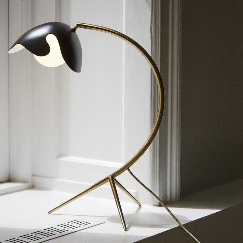 085 Table Lamp PS38 Shade: Ebony Black. Frame: Brass with clear lacquer